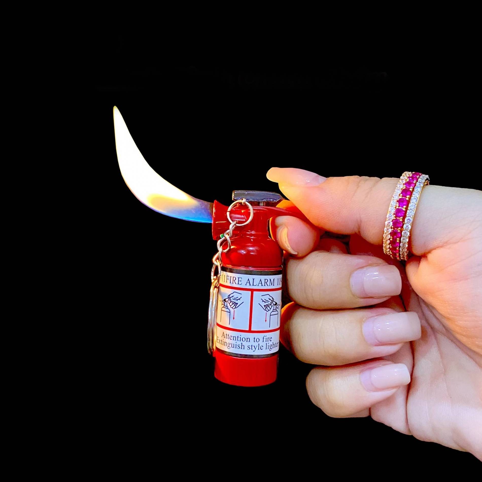 Bật lửa hình bình chữa cháy kim loại xài gas có móc khóa